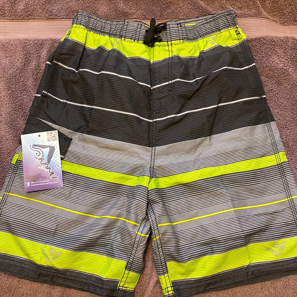 Kanu board shorts - Boys SZ 14-16